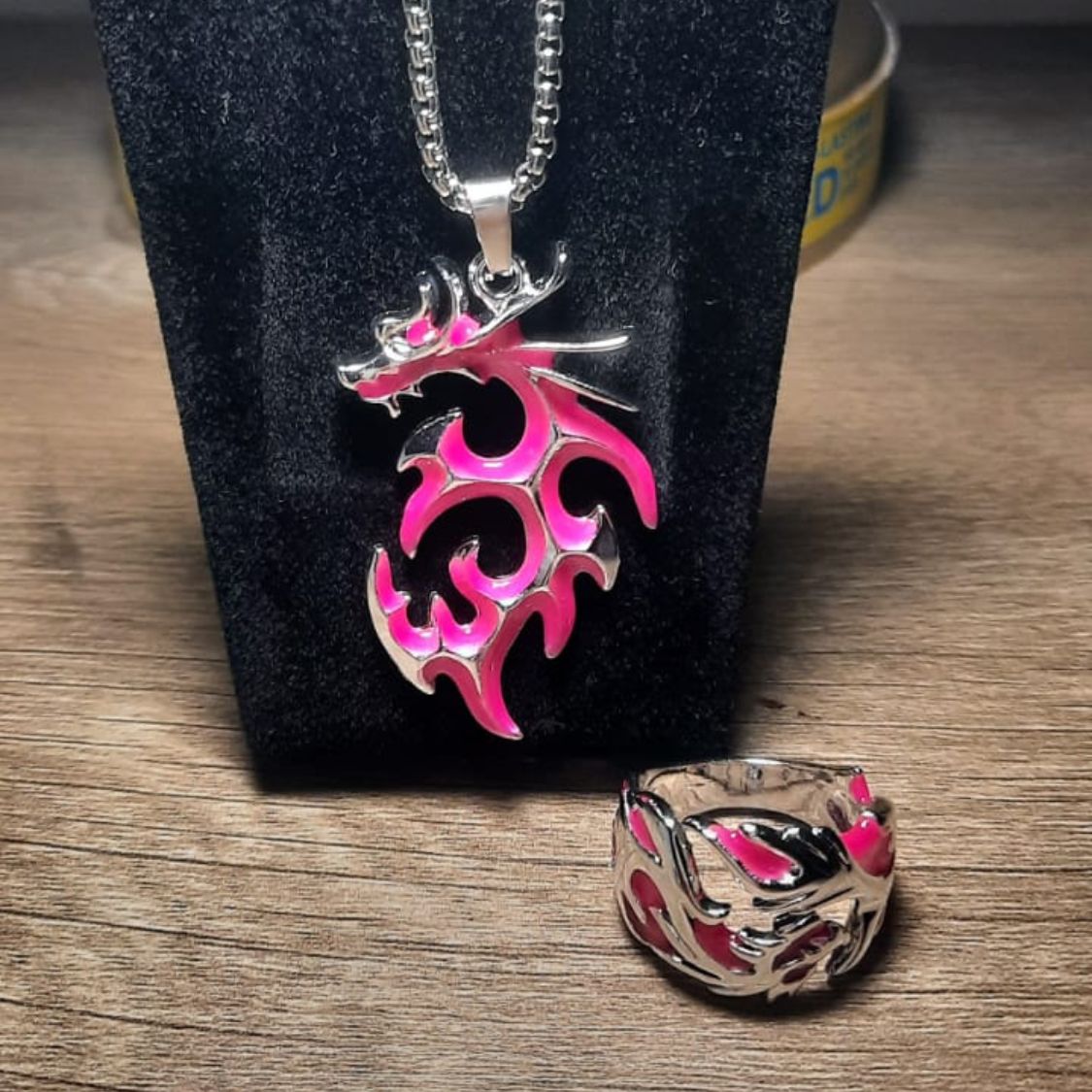 Unisex 2 Piece Glow In The Dark Dragon Necklace Pendant And Ring